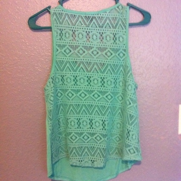 Mint crochet lace tank - Picture 2 of 3