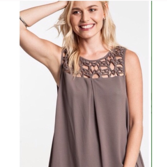 😎Sale - Tunic Dress - 1 small left - Picture 3 of 3