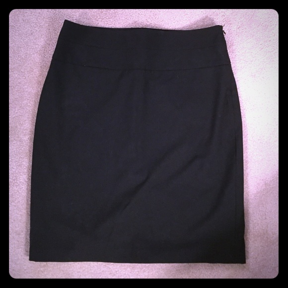 Black pencil skirt