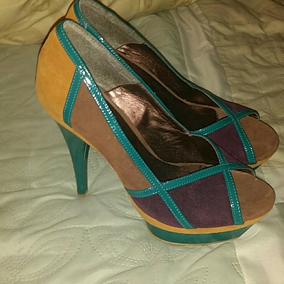 Multi color heels