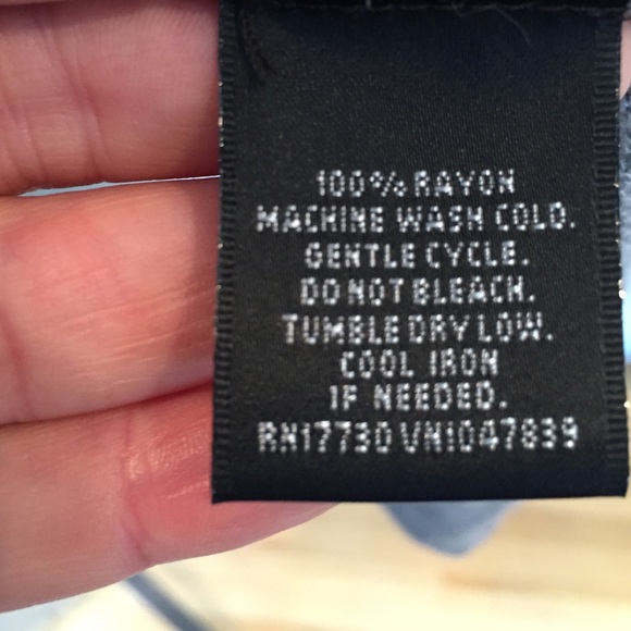 Cute & versatile knit short sleeve cardigan - Picture 4 of 4