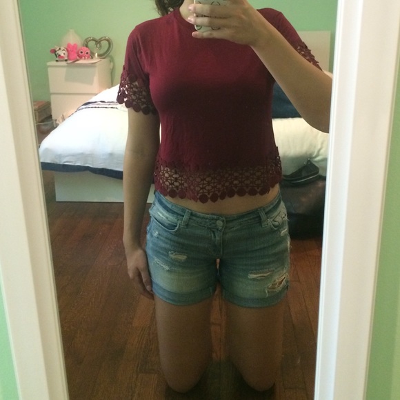 Red shirt crochet lining