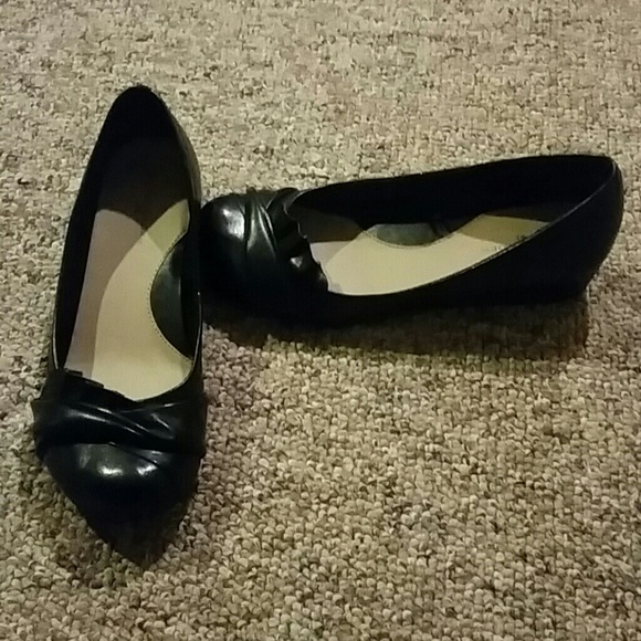 Dress shoes