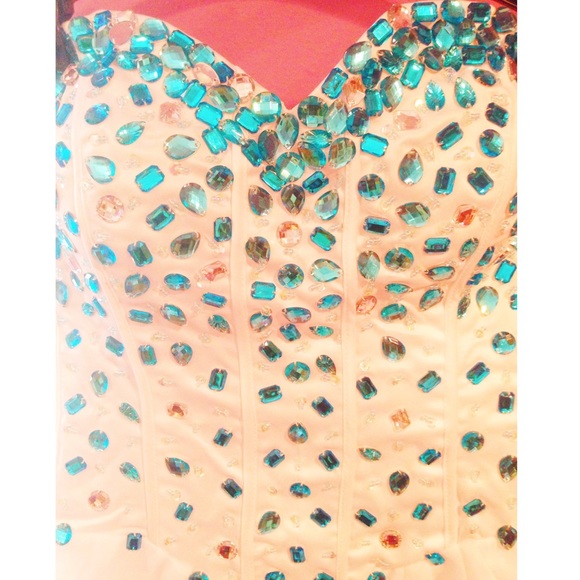 Prom Dress - Picture 3 of 4