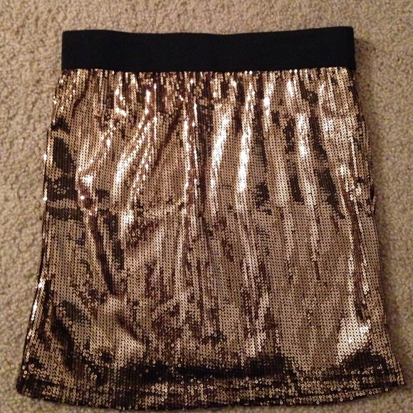 Gold sparkle skirt
