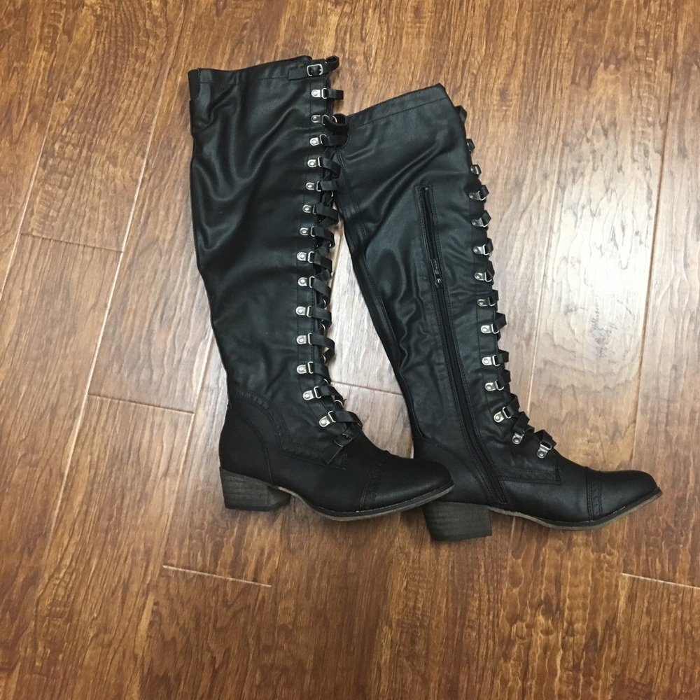 👢HOST PICK👢 Black knee high lace up riding boots - Picture 5 of 7