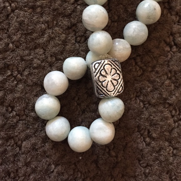 a beautiful beaded bracelet - Picture 3 of 4