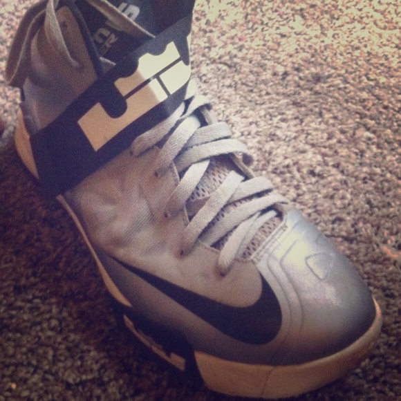 Lebron James - Picture 1 of 1