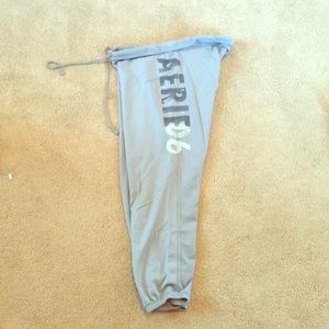 Aerie Grey Cropped Sweatpants