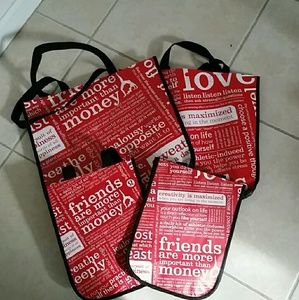 4 new Lululemon gift bags