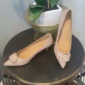 Last chance!  Tan Kitten Heels