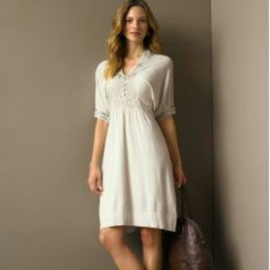 Pretty crochet off white dress banana republic