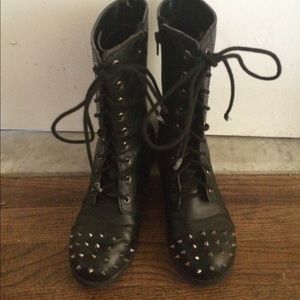 Combat boots size 8
