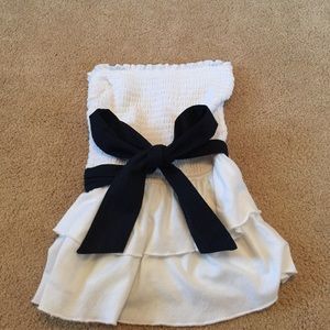 Ruffle tube-top with Navy (removable) bow.