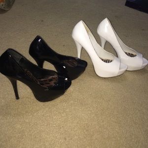 Black and white open toe pumps Bundle