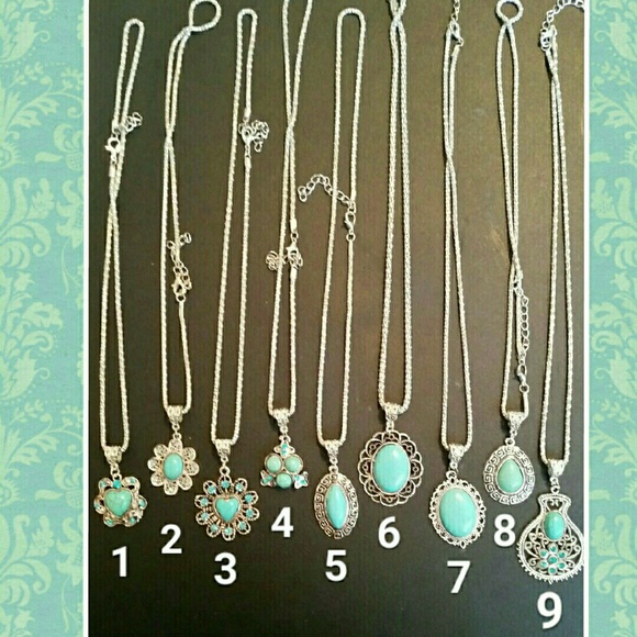 Turquoise Blue Crystal Rhinestone Pendant Necklace - Picture 4 of 4