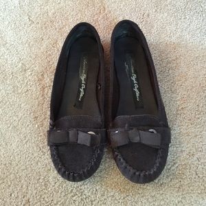 Brown flats with bow