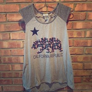 Sleeveless floral California Republic tunic