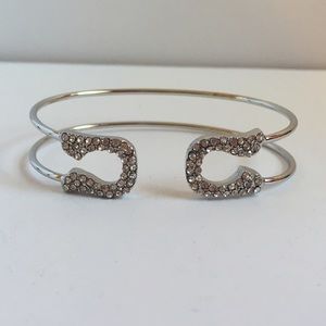 🎉HP🎉 Austrian Crystal Horseshoe Bangle Bracelet