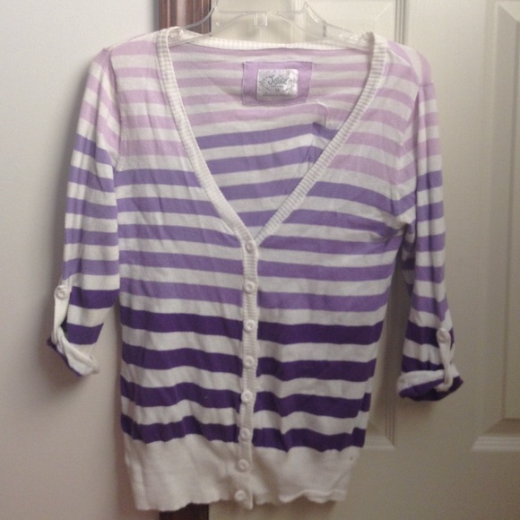 Fading purple button up top