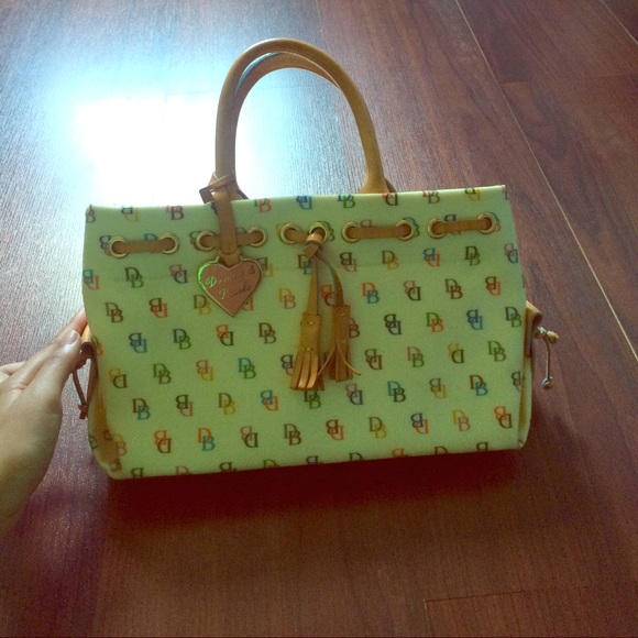 Dooney & Bourke purse