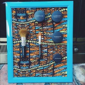 Magnetic Makeup Board (Aztec)