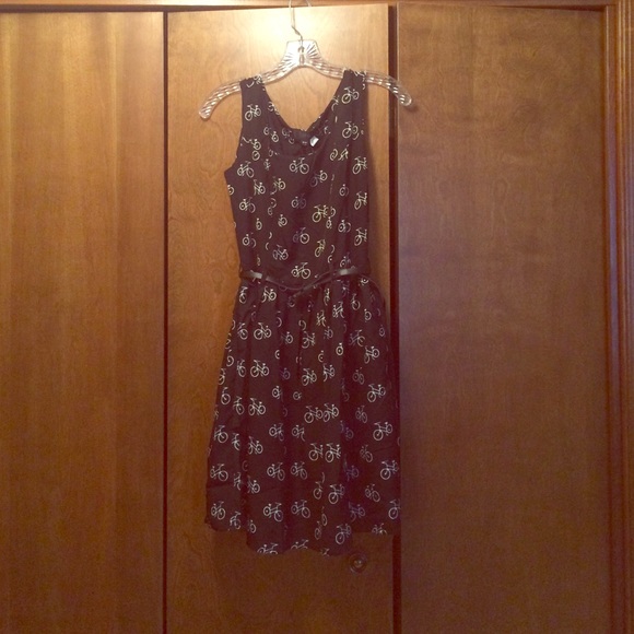 Isla - bicycle print belted dress