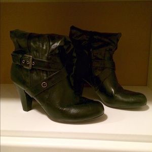 G by Guess wide calf boots (black) Size 9
