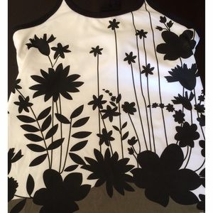 🌸HP5/17🌸Athleta Tank Black White Olive Floral