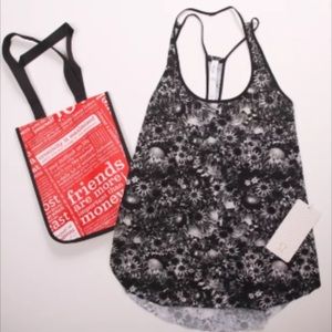 Lululemon water bound singlet in rare Flora print