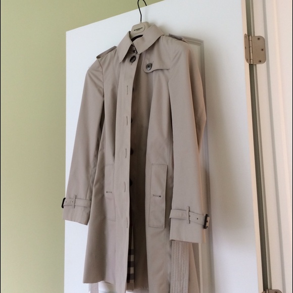 🆕Burberry London Trench NWT🆕 - Picture 2 of 8