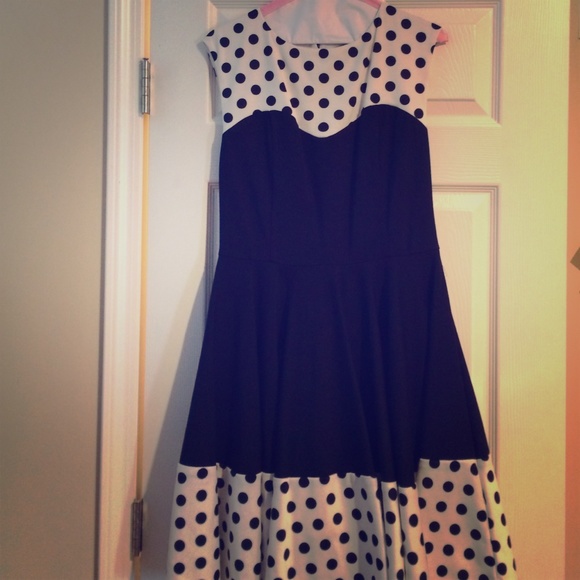 Black&White polka dot dress