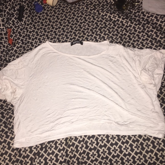 White cuff sleeve crop top