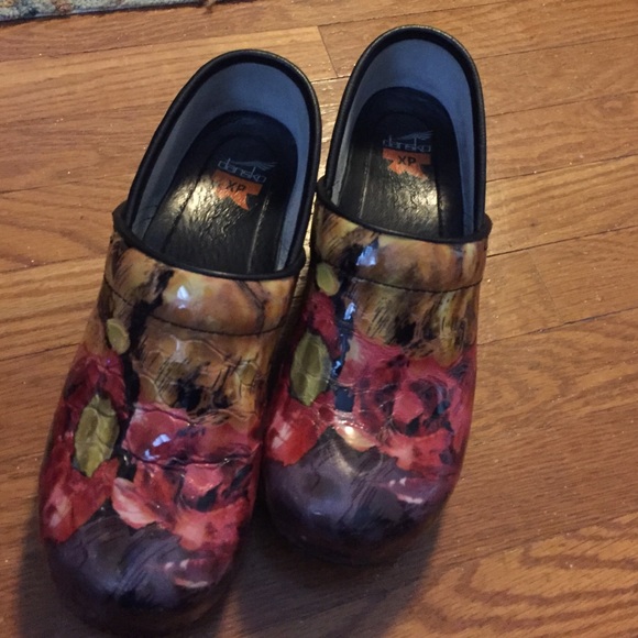 Dansko XP clogs- leather with flower print