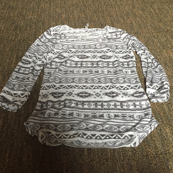 NWOT tribal print top