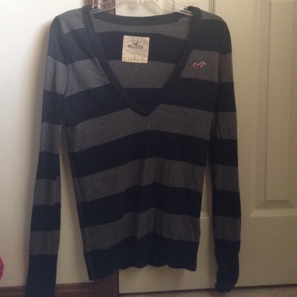 Navy & Grey Hollister Sweater