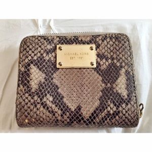 Michael Kors wallet