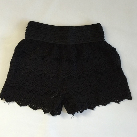 Pants - CHIC LINED LAYERED BLACK LACE SHORTS