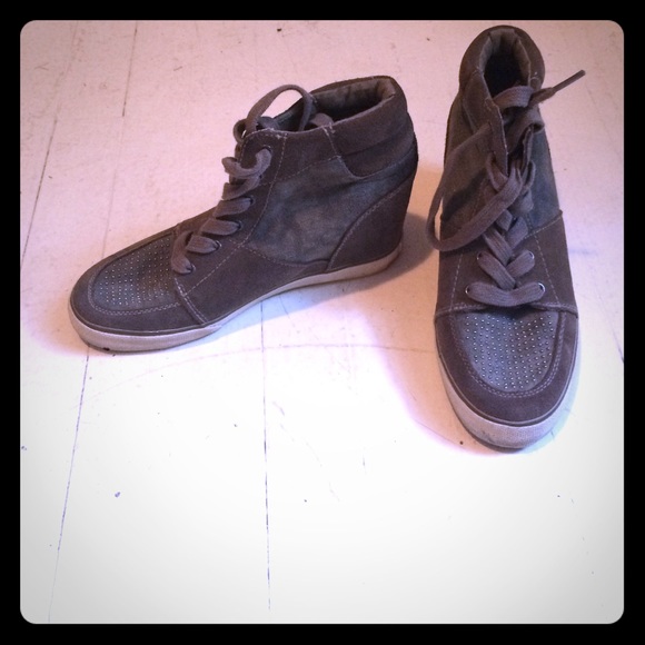 Grey heeled sneakers