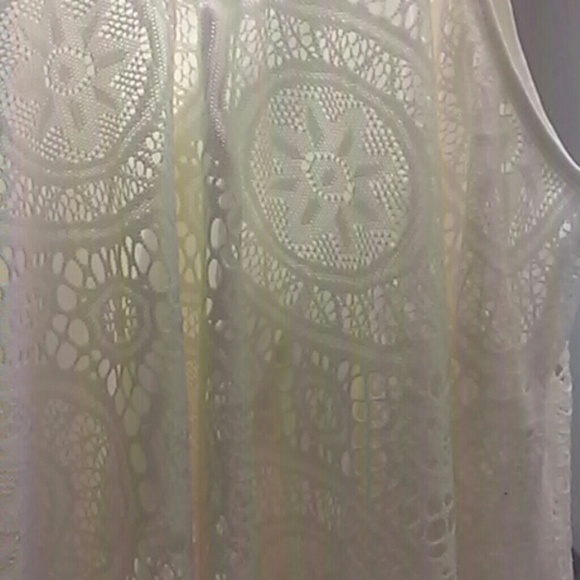 Shirt - Picture 3 of 4
