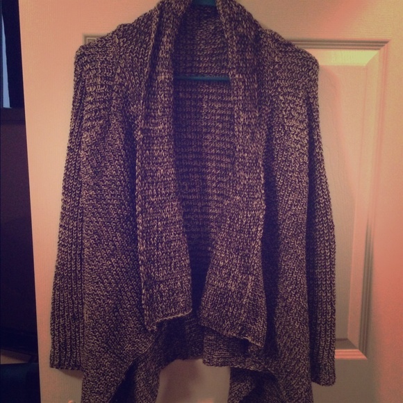 Brandy Melville sweater