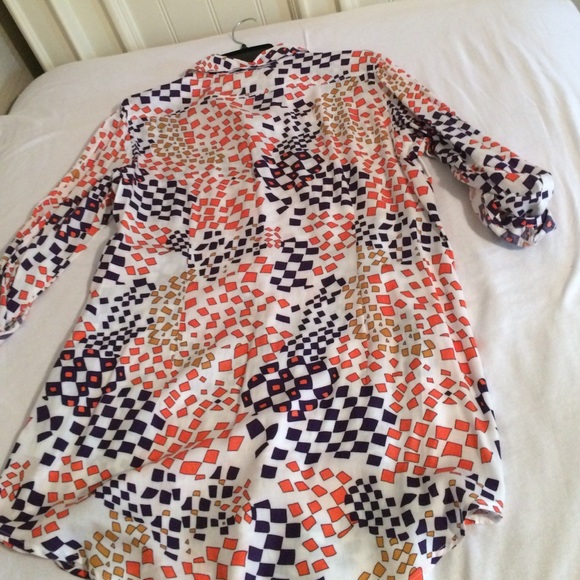 Shirt - Picture 2 of 3