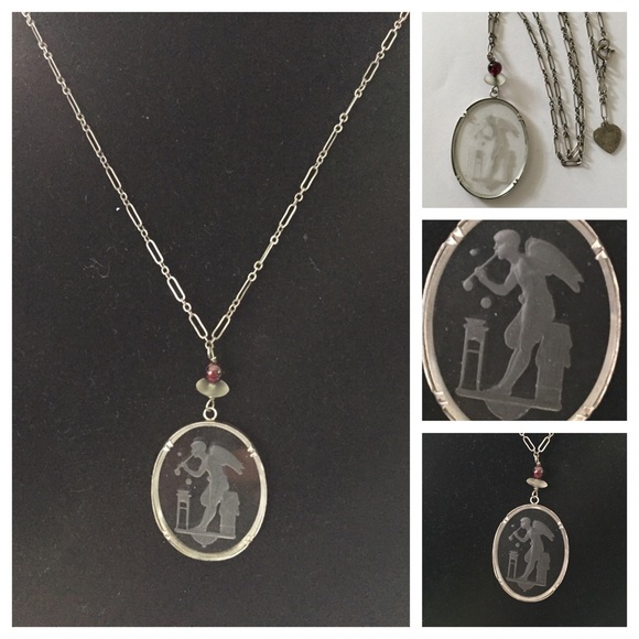 Lucy Isaacs Jewelry - Beautiful Lucy Isaacs wizard series cameo necklace