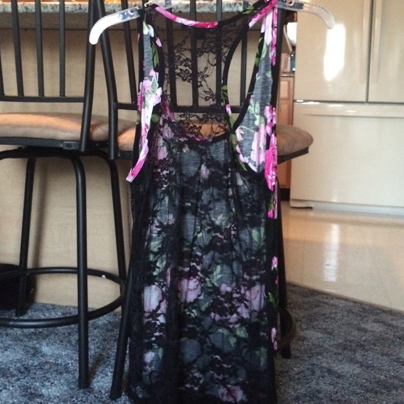 NWOT Forever 21 Pink Rose Lace-back Tank - Picture 2 of 2