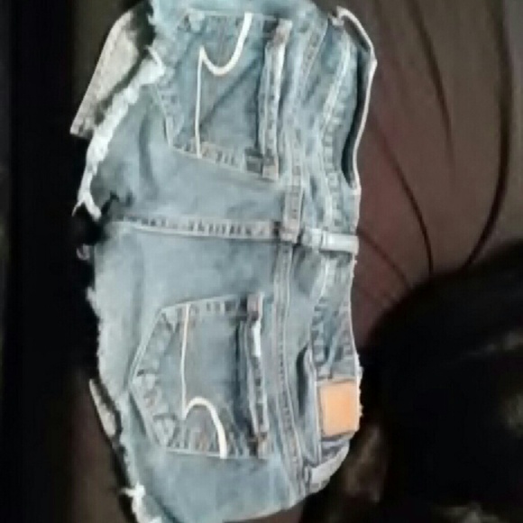 Shorts - Picture 2 of 2