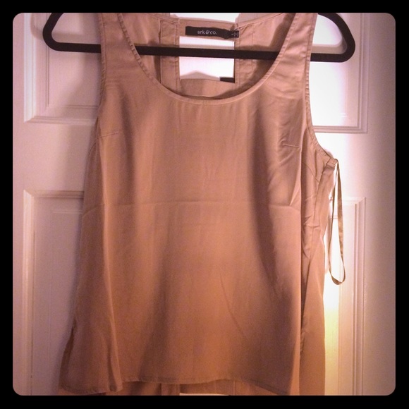 Nude Sleeveless ladder back tank