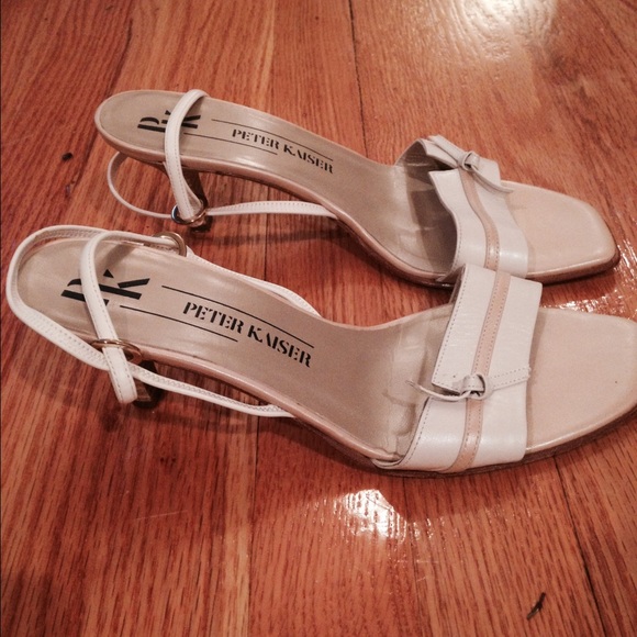 Peter Kaiser White sandal w heel