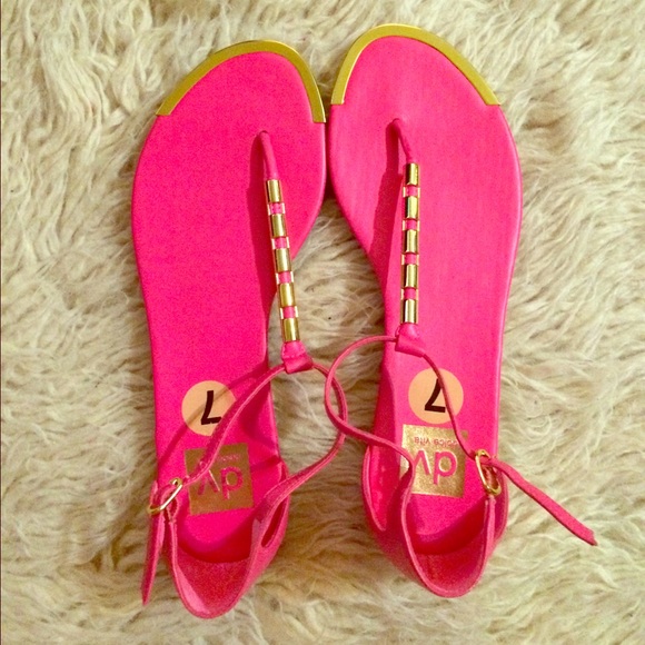 DOLCE VITA hot pink sandals