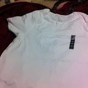 NWT white top