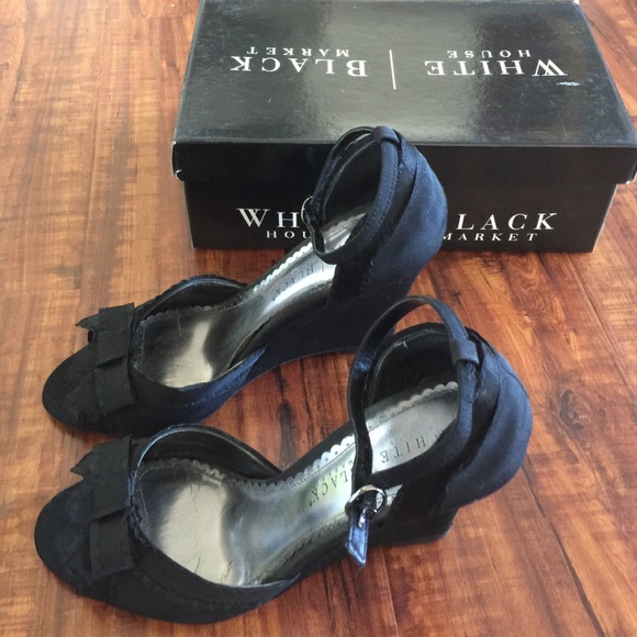 Sandals - Picture 2 of 4